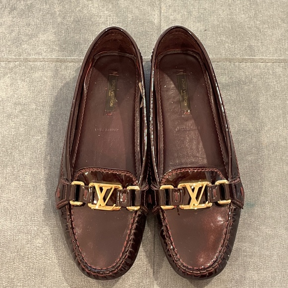 Authentic Luis Vuitton loafers - Picture 1 of 5